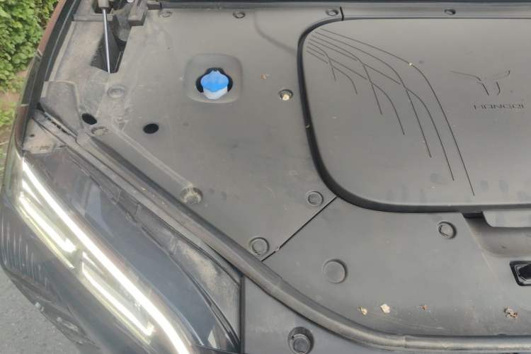 Used Hongqi Tiangong 08 2025 730 Max Rear-Drive Version Engine Bay Right