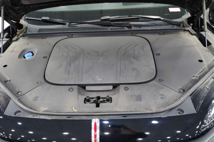 Used Hongqi Tiangong 08 2025 680 Ultra Four-Wheel-Drive Version Engine Bay