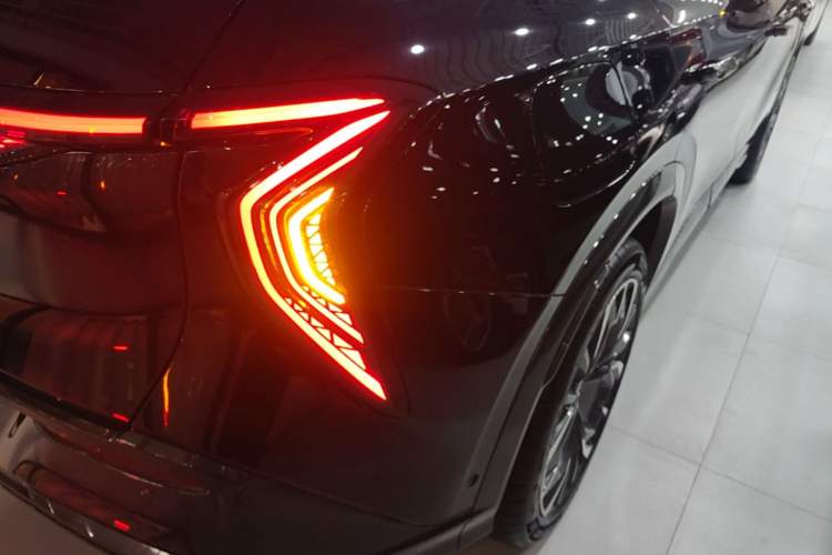 Used Hongqi Tiangong 08 2025 680 Ultra Four-Wheel-Drive Version Exterior 3