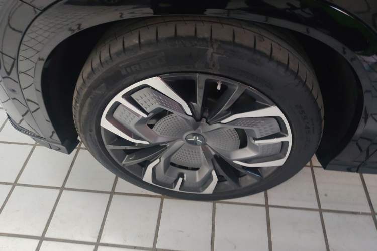 Used Hongqi Tiangong 08 2025 680 Ultra Four-Wheel-Drive Version Exterior 4