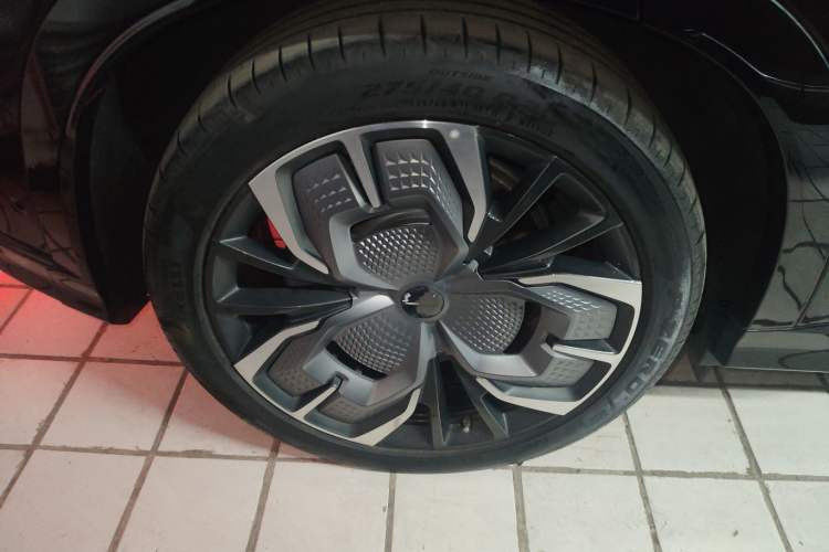 Used Hongqi Tiangong 08 2025 680 Ultra Four-Wheel-Drive Version Exterior 5