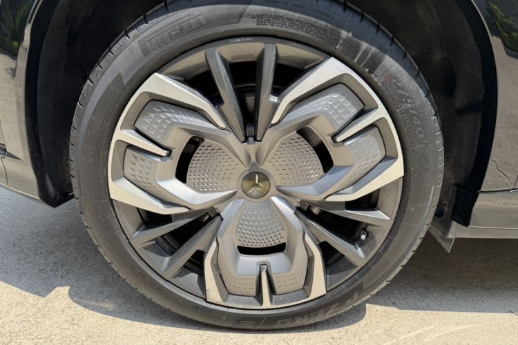 Used Hongqi Tiangong 08 2025 680 Ultra Four-Wheel-Drive Version Exterior 7