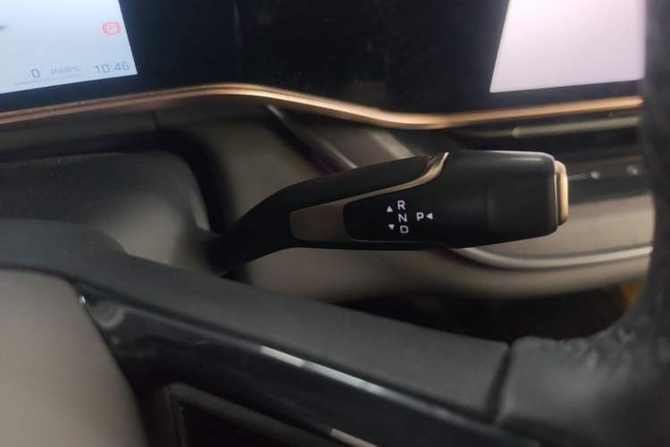 Used Hongqi Tiangong 08 2025 680 Ultra Four-Wheel-Drive Version Gear Lever