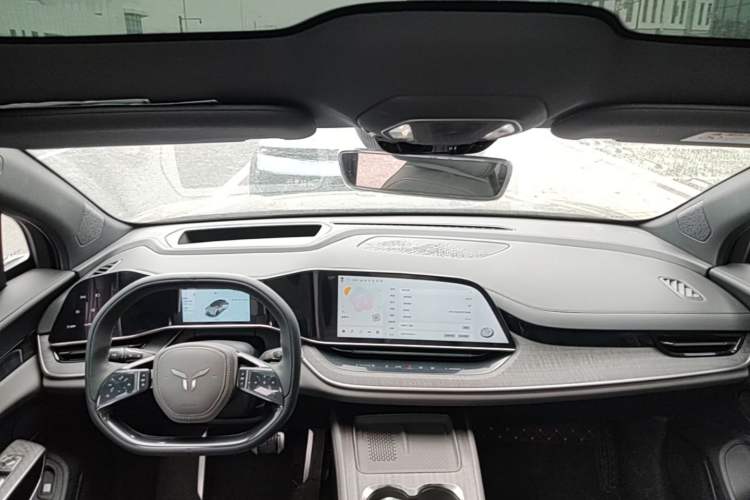 Used Hongqi Tiangong 08 2025 680 Ultra Four-Wheel-Drive Version Headliner