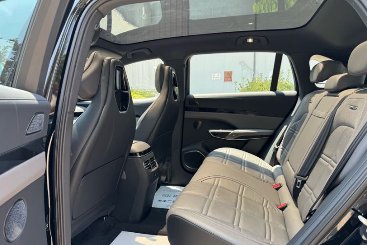 Used Hongqi Tiangong 08 2025 680 Ultra Four-Wheel-Drive Version Headliner