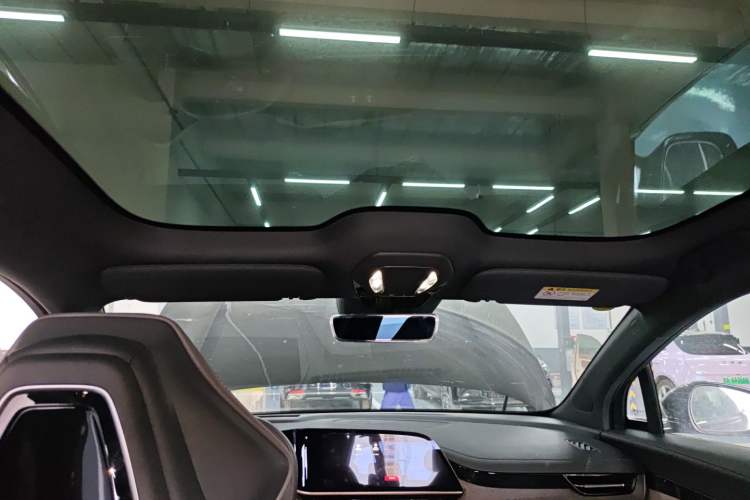 Used Hongqi Tiangong 08 2025 680 Ultra Four-Wheel-Drive Version Headliner