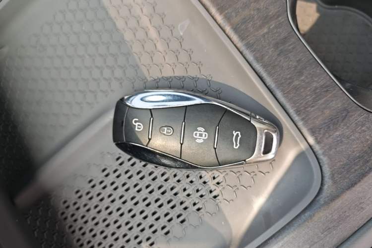 Used Hongqi Tiangong 08 2025 680 Ultra Four-Wheel-Drive Version Interior 1