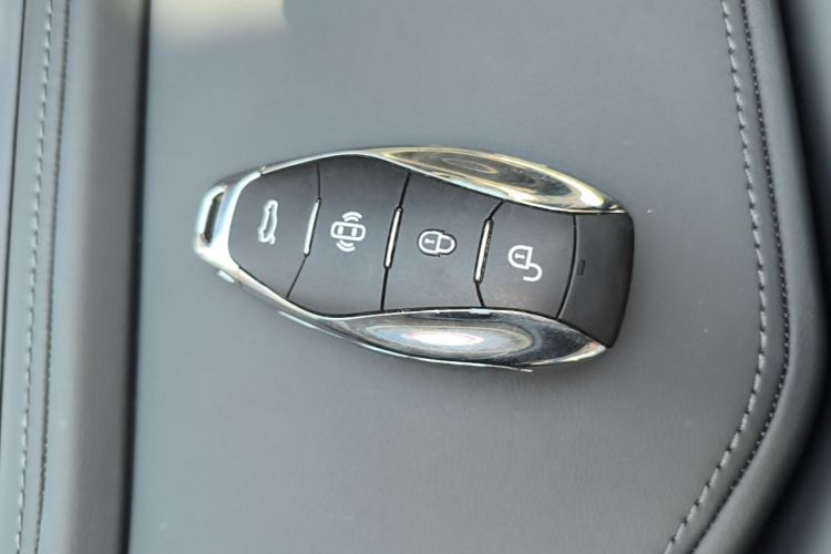 Used Hongqi Tiangong 08 2025 680 All-Wheel Drive Smart Selection Edition Interior 1