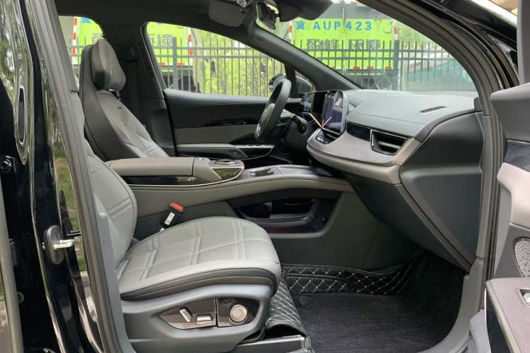 Used Hongqi Tiangong 08 2025 680 All-Wheel Drive Smart Selection Edition Interior 6