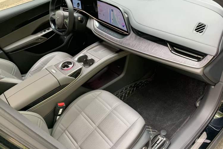 Used Hongqi Tiangong 08 2025 680 All-Wheel Drive Smart Selection Edition Interior 7