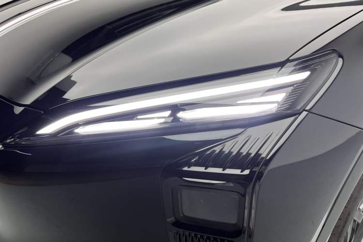 Used Hongqi Tiangong 08 2025 605 Pioneer Edition Left Front Headlight