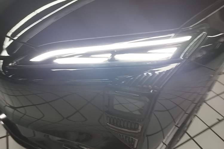 Used Hongqi Tiangong 08 2025 680 Ultra Four-Wheel-Drive Version Left Front Headlight