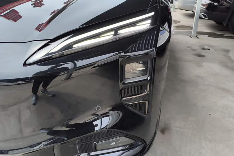 Used Hongqi Tiangong 08 2025 565 Four-Wheel Drive Smart Selection Edition Left Front Headlight
