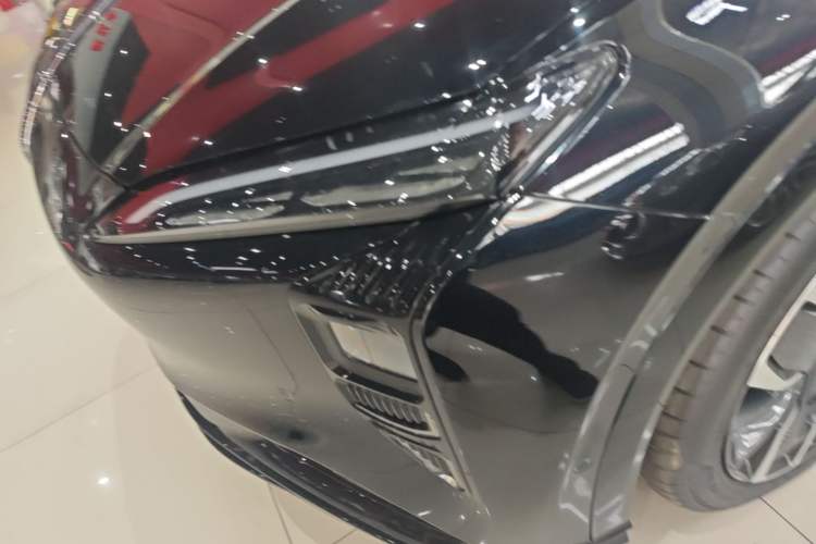 Used Hongqi Tiangong 08 2025 680 Ultra Four-Wheel-Drive Version Left Front Headlight