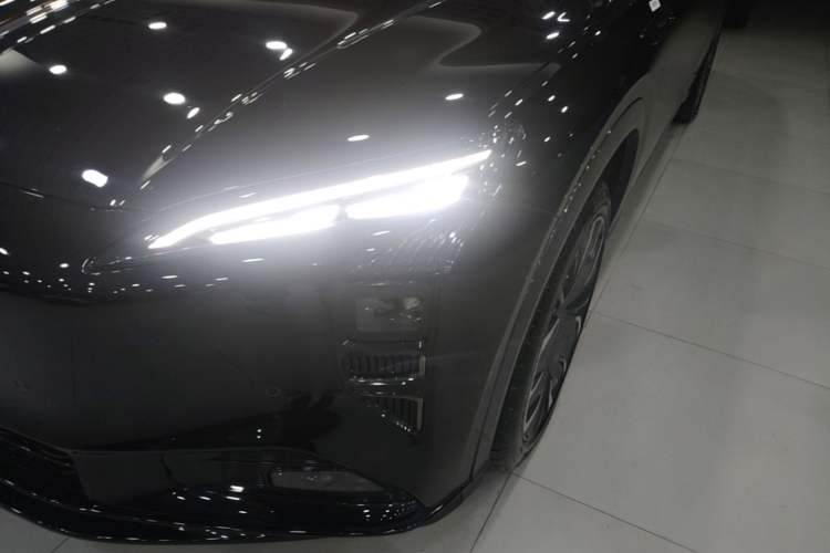 Used Hongqi Tiangong 08 2025 680 Ultra Four-Wheel-Drive Version Left Front Headlight