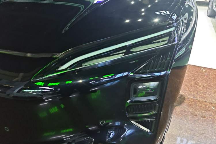 Used Hongqi Tiangong 08 2025 680 Ultra Four-Wheel-Drive Version Left Front Headlight