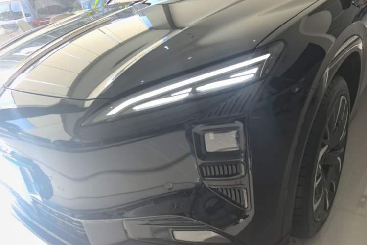 Used Hongqi Tiangong 08 2025 680 Ultra Four-Wheel-Drive Version Left Front Headlight
