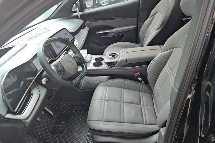 Used Hongqi Tiangong 08 2025 680 All-Wheel Drive Smart Selection Edition Left Front Seat