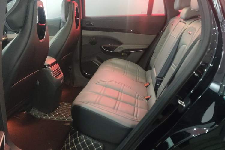 Used Hongqi Tiangong 08 2025 680 Ultra Four-Wheel-Drive Version Left Rear Seat