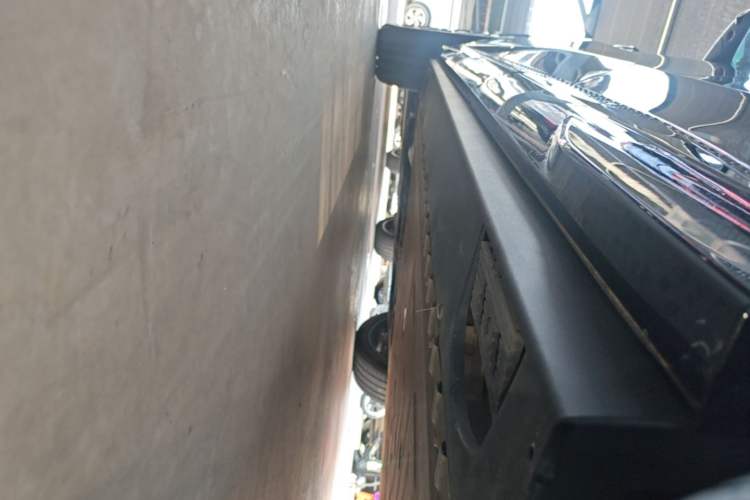 Used Hongqi Tiangong 08 2025 680 All-Wheel Drive Smart Selection Edition Left Side Sill