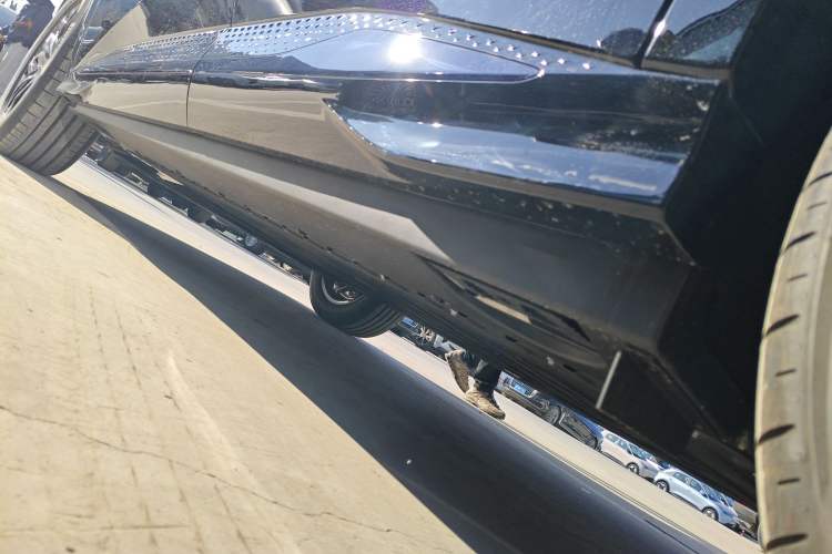 Used Hongqi Tiangong 08 2025 605 Pioneer Edition Left Side Sill