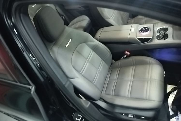 Used Hongqi Tiangong 08 2025 680 Ultra Four-Wheel-Drive Version Right Front Seat