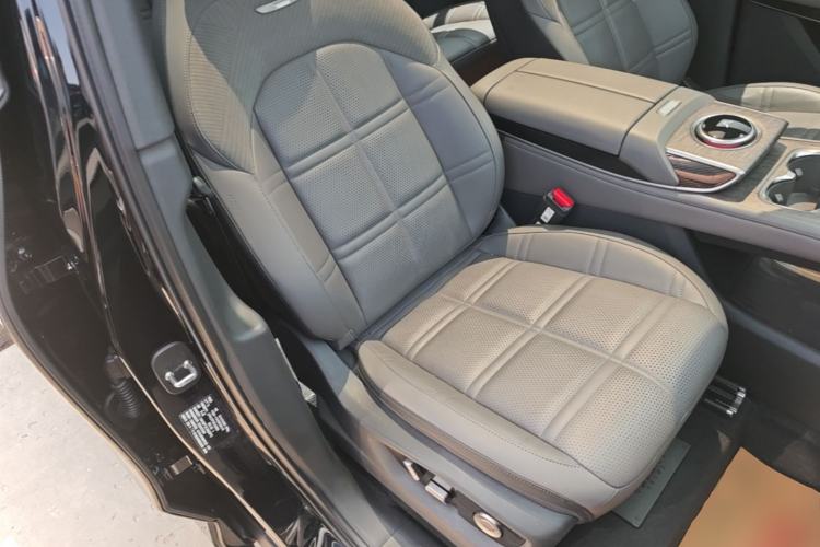 Used Hongqi Tiangong 08 2025 680 Ultra Four-Wheel-Drive Version Right Front Seat