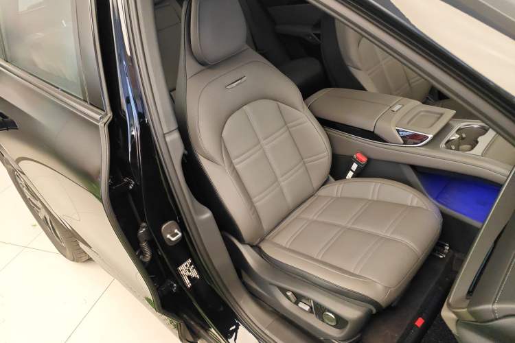 Used Hongqi Tiangong 08 2025 605 Pioneer Edition Right Front Seat