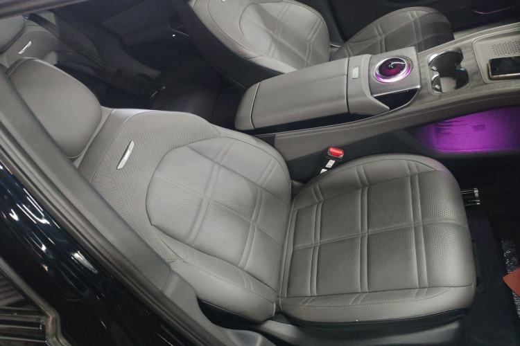 Used Hongqi Tiangong 08 2025 680 Ultra Four-Wheel-Drive Version Right Front Seat