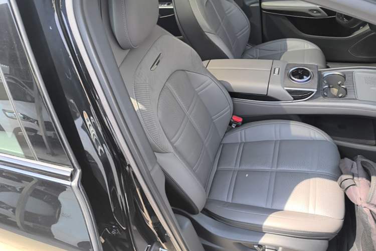 Used Hongqi Tiangong 08 2025 680 All-Wheel Drive Smart Selection Edition Right Front Seat