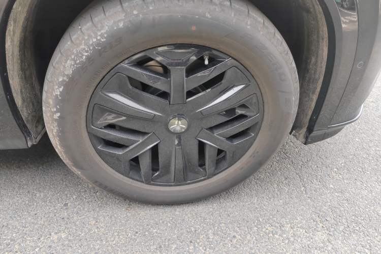 Used Hongqi Tiangong 08 2025 730 Max Rear-Drive Version Right Front Wheel Hub