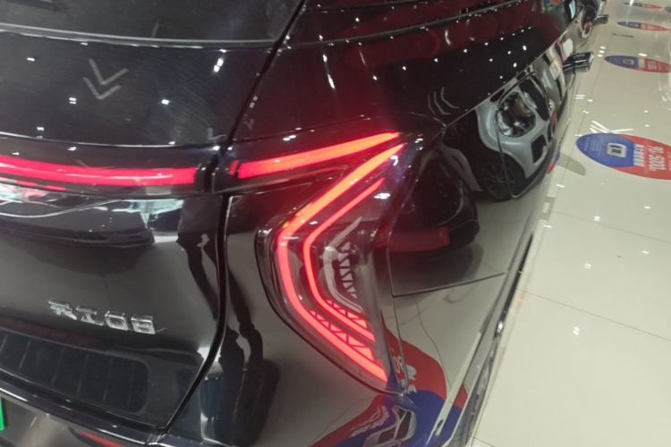 Used Hongqi Tiangong 08 2025 680 Ultra Four-Wheel-Drive Version Right Rear Taillight