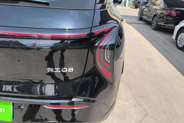 Used Hongqi Tiangong 08 2025 680 All-Wheel Drive Smart Selection Edition Right Rear Taillight