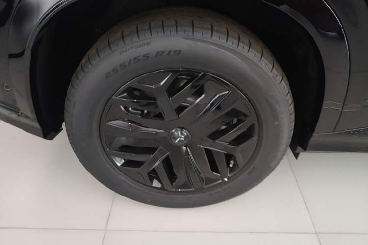 Used Hongqi Tiangong 08 2025 605 Pioneer Edition Right Rear Wheel Hub