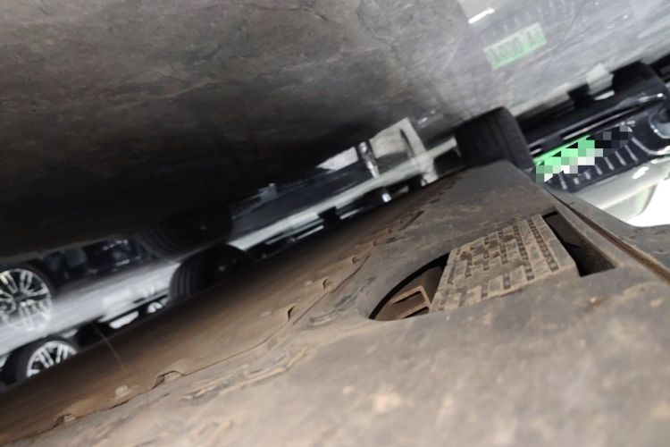 Used Hongqi Tiangong 08 2025 680 All-Wheel Drive Smart Selection Edition Right Side Sill
