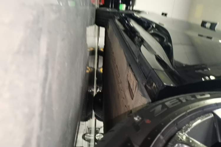Used Hongqi Tiangong 08 2025 680 All-Wheel Drive Smart Selection Edition Right Side Sill