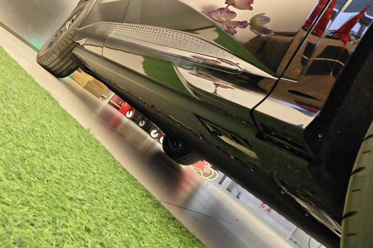 Used Hongqi Tiangong 08 2025 605 Pioneer Edition Right Side Sill