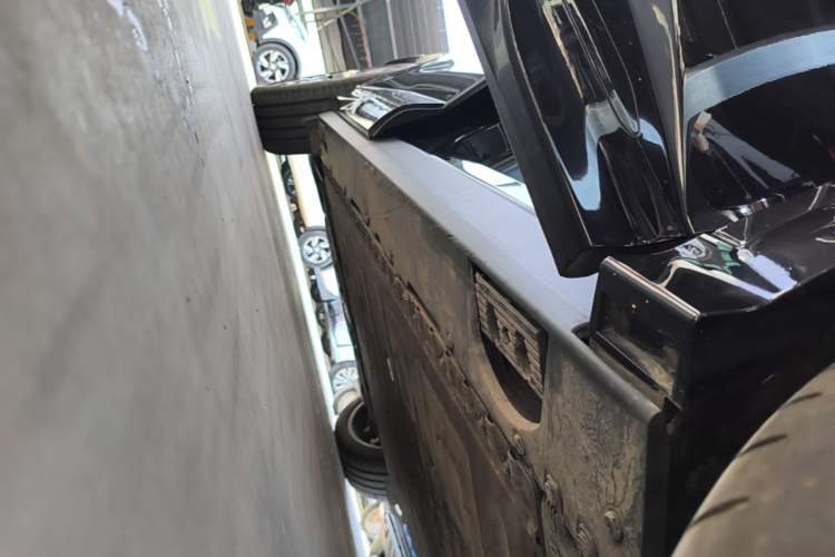 Used Hongqi Tiangong 08 2025 680 All-Wheel Drive Smart Selection Edition Right Side Sill