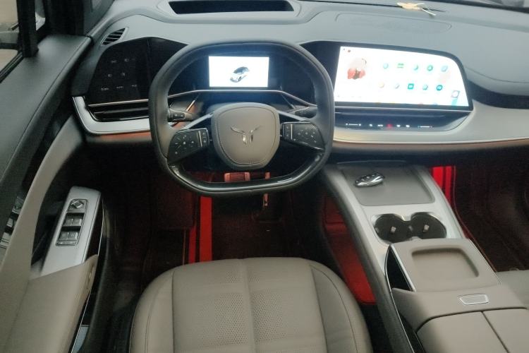 Used Hongqi Tiangong 08 2025 605 Max Rear-Drive Version Steering Wheel