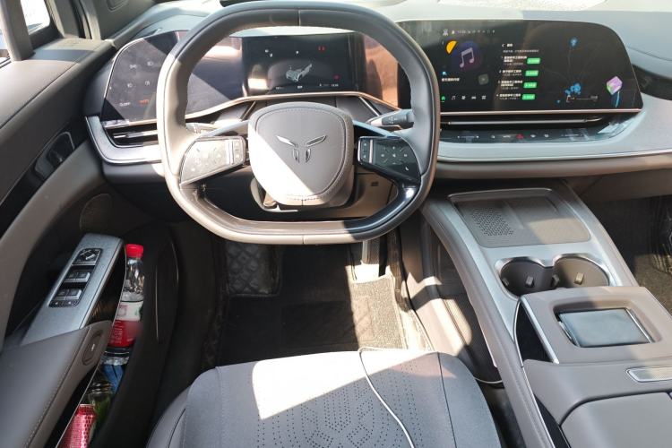 Used Hongqi Tiangong 08 2025 565 All-Wheel-Drive Pioneer Edition Steering Wheel