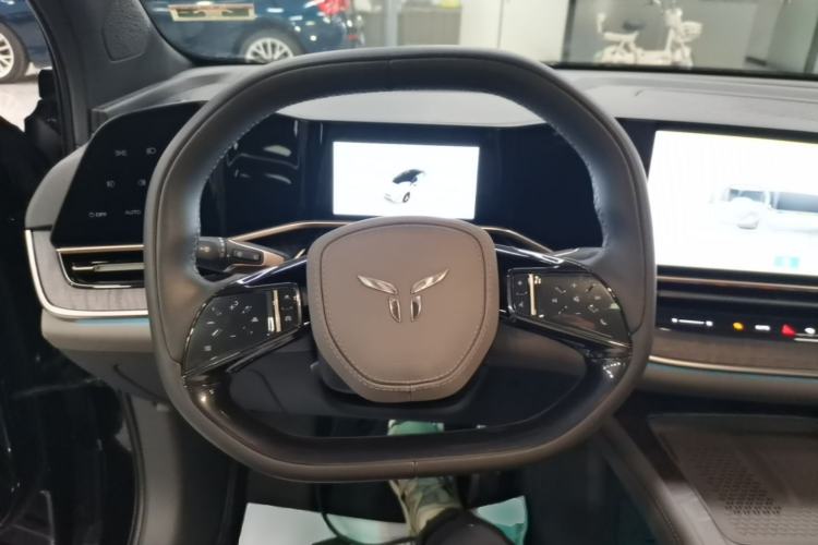 Used Hongqi Tiangong 08 2025 680 All-Wheel Drive Smart Selection Edition Steering Wheel