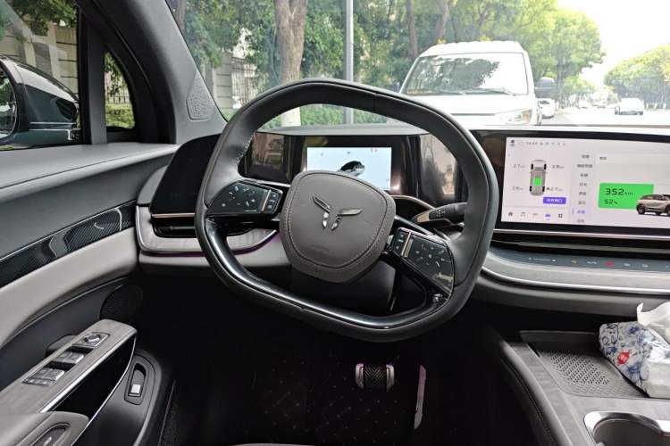 Used Hongqi Tiangong 08 2025 680 All-Wheel Drive Smart Selection Edition Steering Wheel