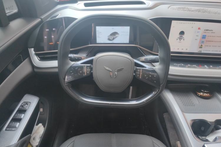 Used Hongqi Tiangong 08 2025 730 Max Rear-Drive Version Steering Wheel