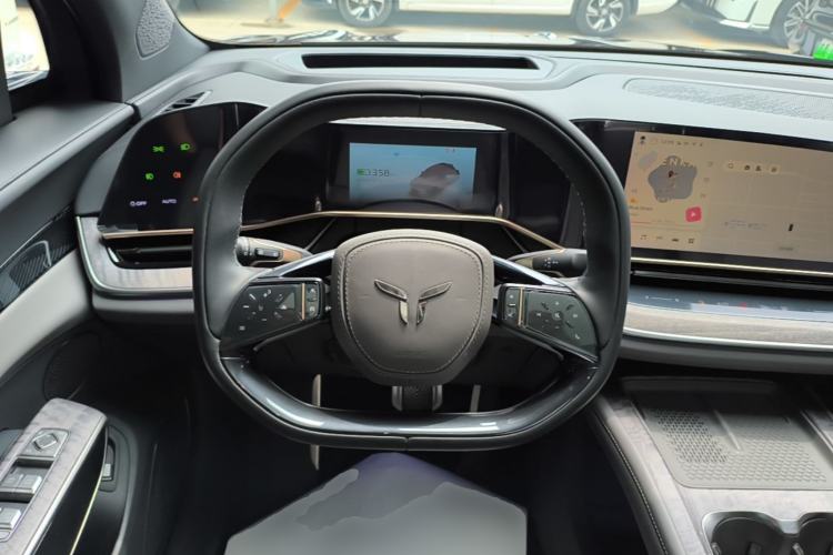 Used Hongqi Tiangong 08 2025 565 Four-Wheel Drive Smart Selection Edition Steering Wheel