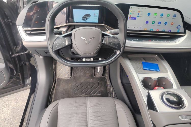 Used Hongqi Tiangong 08 2025 730 Max Rear-Drive Version Steering Wheel