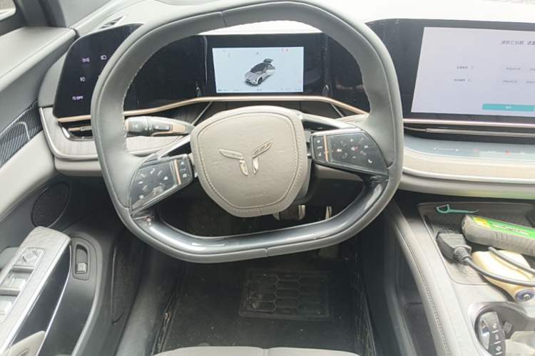 Used Hongqi Tiangong 08 2025 730 Max Rear-Drive Version Steering Wheel