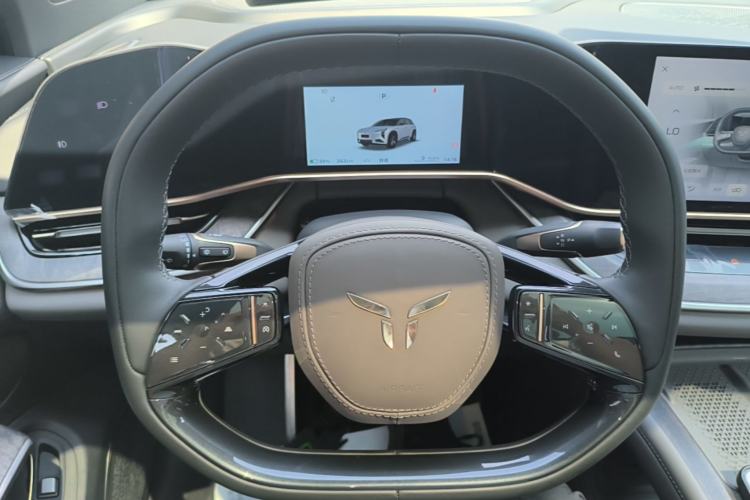 Used Hongqi Tiangong 08 2025 680 All-Wheel Drive Smart Selection Edition Steering Wheel