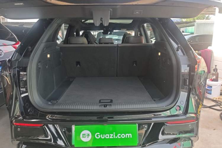 Used Hongqi Tiangong 08 2025 680 All-Wheel Drive Smart Selection Edition Trunk