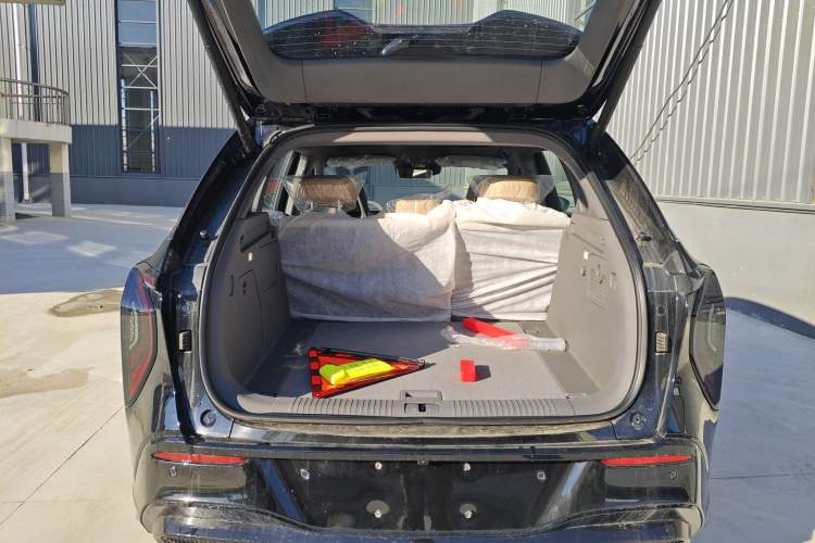 Used Hongqi Tiangong 08 2025 605 Pioneer Edition Trunk