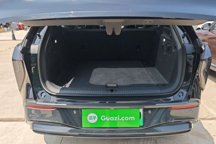Used Hongqi Tiangong 08 2025 680 Ultra Four-Wheel-Drive Version Trunk